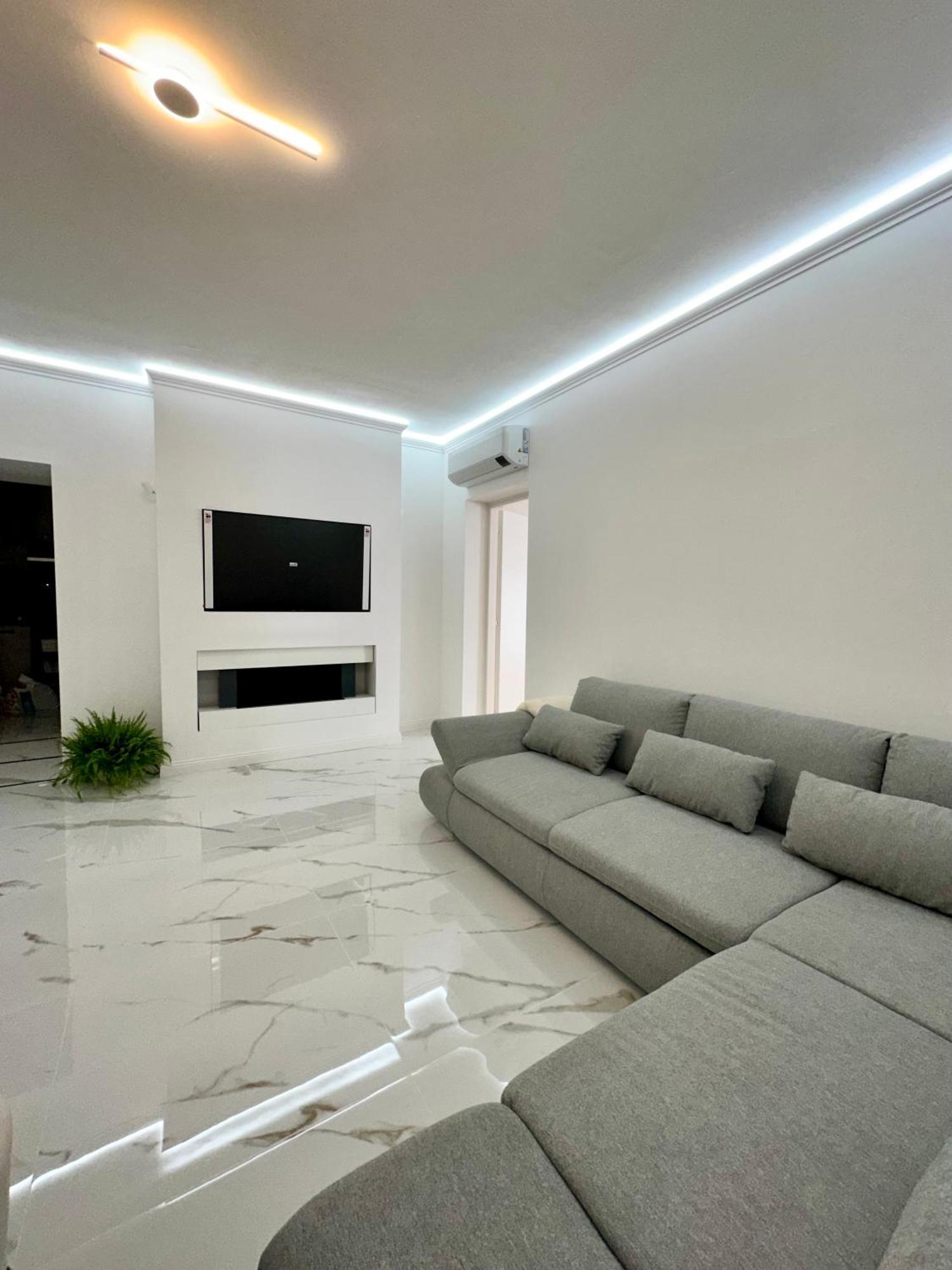 Luna Luxury Suite แบร์กาโม ภายนอก รูปภาพ