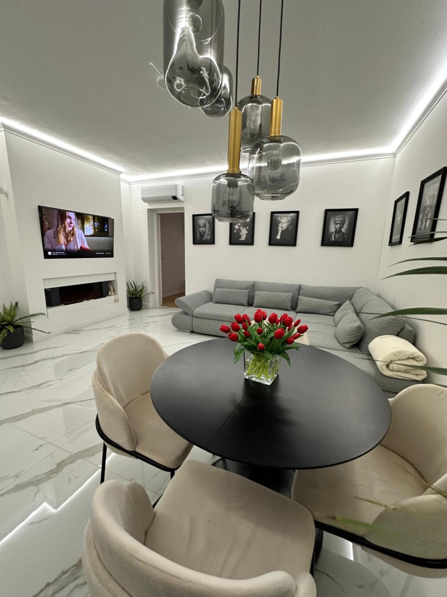 Luna Luxury Suite แบร์กาโม ภายนอก รูปภาพ